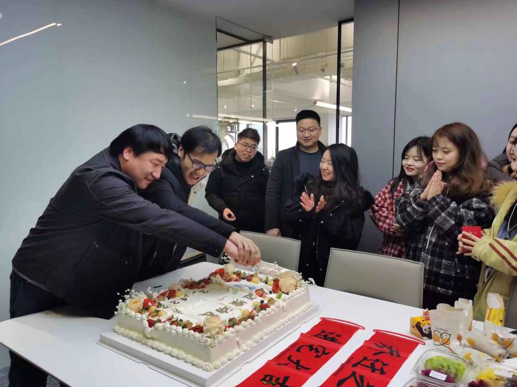 上海邁維動(dòng)漫科技有限公司喜迎新年喬遷之喜：立足新起點(diǎn)，開啟新征程！(圖11)